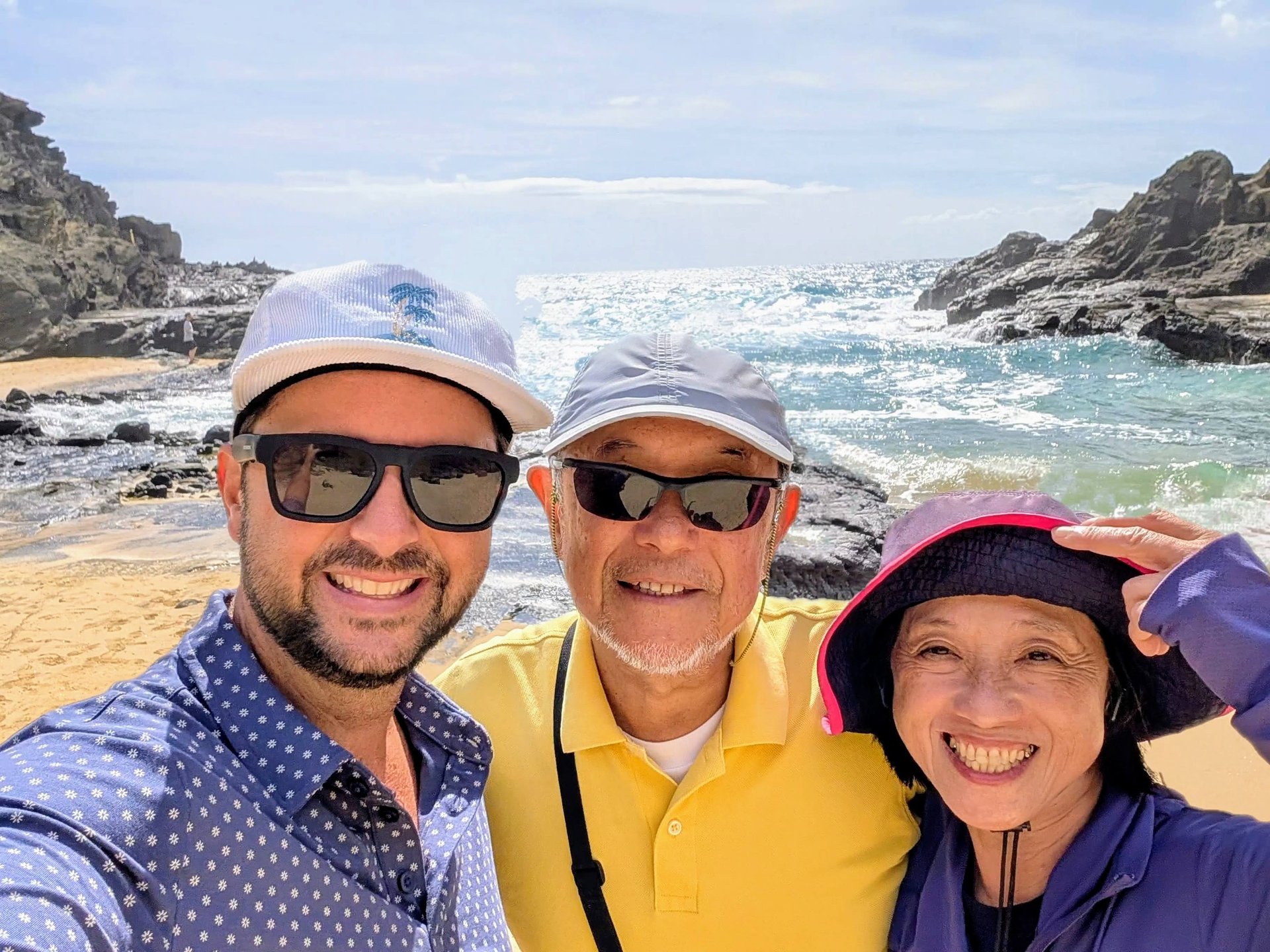 ハロナ潮吹き穴展望台での記念撮影